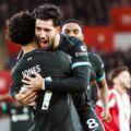 Le suspense s’éteint-il ? Liverpool surclasse Southampton dans un match spectaculaire