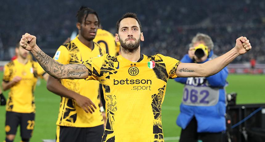 Hakan Çalhanoğlu - Nhạc Trưởng Tài Ba Của Thổ Nhĩ Kỳ