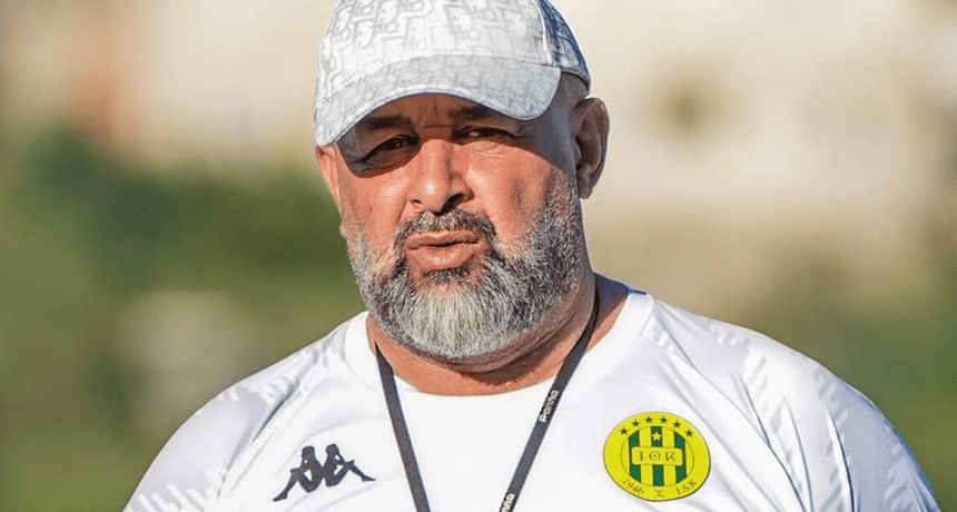 Tensions et Hostilité des Fans: Abdelhak Benchikha Explique Son Départ de la JS Kabylie