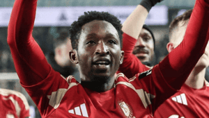 The Ivorian Midfielder Lazare Amani Shines with Last-Minute Equalizer in Dramatic Debut for Standard Liège!
