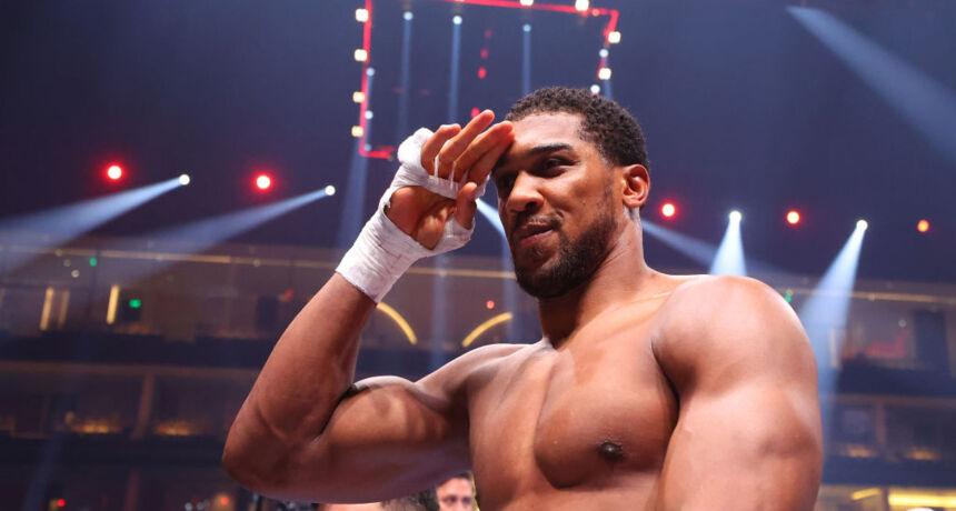 "Convertirse en tricampeón". Hearn revela los influyentes planes de Joshua