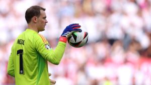Neuer pourrait revenir en équipe d'Allemagne. Tout dépend de ter Stegen