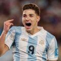 Liverpool prépare une somme astronomique. Le club choisit entre Isak et Julián Álvarez