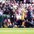 Images terrifiantes. Le défenseur de Brighton Van Hecke a quitté le terrain avec un masque à oxygène