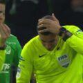 L'arbitre du match Saint-Étienne - Lyon a retiré les équipes du terrain. Que s'est-il passé ?