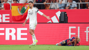 Ceballos frappe Yamal au visage lors du Clasico. Quelle a été la réaction des arbitres ?