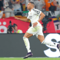 Kylian Mbappé a déjà surpassé Cristiano Ronaldo dans un indicateur clé au Real Madrid
