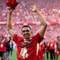 Liverpool accepte de laisser partir Alexander-Arnold au Real avant la Coupe du monde des clubs