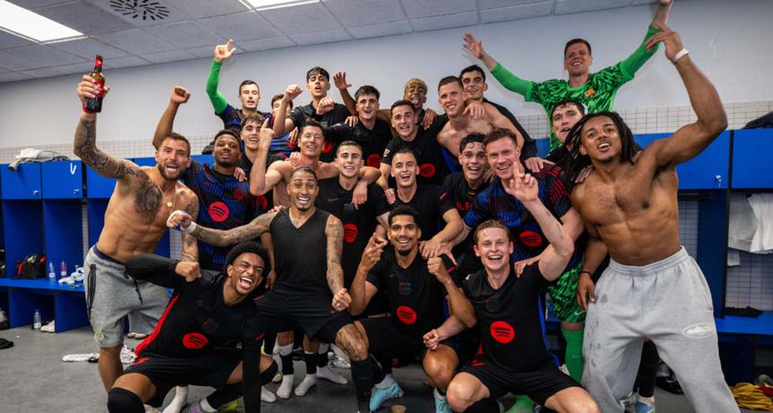 Locura en el vestuario. El Barcelona mostró imágenes de la celebración del título de LaLiga