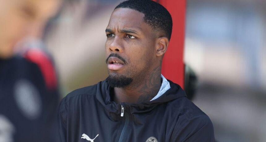 Replacement for Onana? Manchester United targets AC Milan goalkeeper Mike Maignan