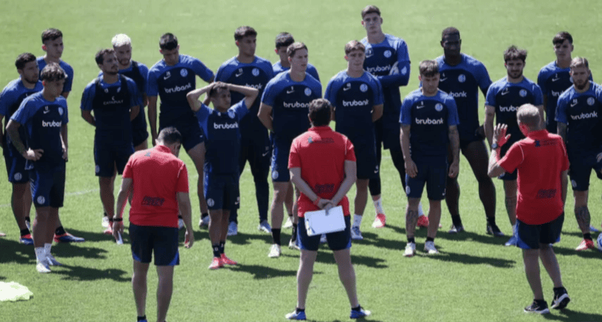 San Lorenzo Hit Pause: Squad Dismissed as Club Seeks Russo's Successor