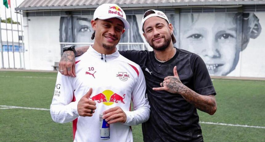 Neymar and Xavi Simons showcase their technical skills in a fun video