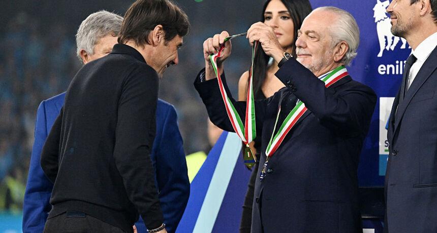 It is known what was offered to Antonio Conte to keep him at the club
