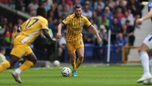Il est en pleine forme ! James Milner affiche un torse impressionnant lors de ses vacances avec sa femme aux Caraïbes