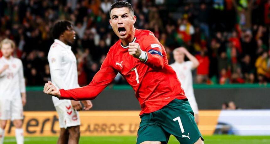 With a satisfied smile. Cristiano Ronaldo arrives at the Portugal national team camp