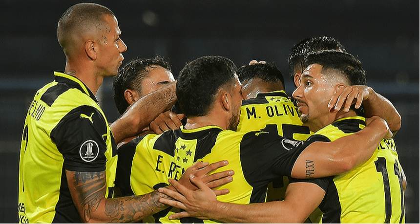 Peñarol Set for Libertadores Clash Against Racing in Round of 16
