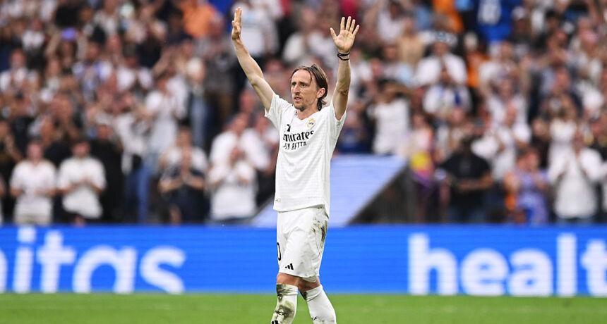 Milan and Modrić reach contract agreement