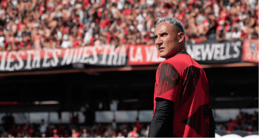 Keylor Navas Hints at Possible Return to Europe Amid Levante Interest