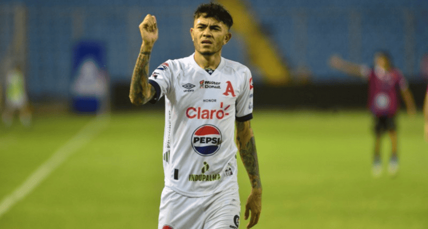 Alianza Icon Mancía Facing Exit Amid Contract Silence