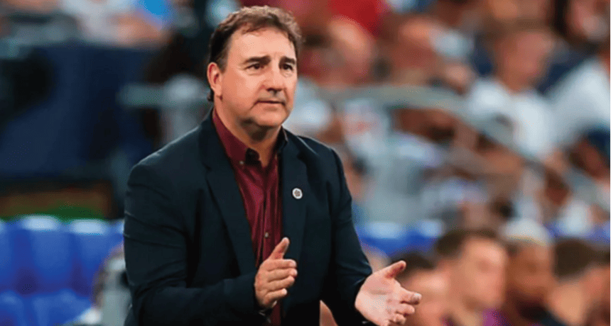 Lorenzo Criticizes Peru's Lack of Continuity Ahead of Qualifier