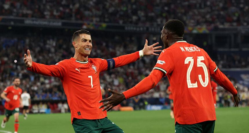 Ronaldo reacts emotionally to reaching the UEFA Nations League final