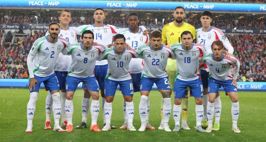 Unpleasant anti-record. Italy concedes three goals in one half for the second game in a row