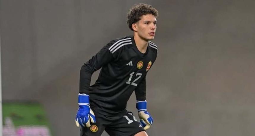 Liverpool set to sign young goalkeeper Armin Pecsi