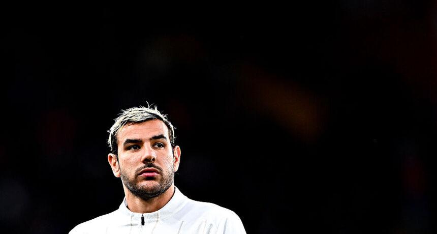 Theo Hernandez does not want to leave Milan for Saudi Arabia