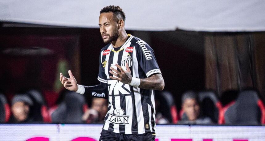 Amid contract extension talks. Neymar diagnosed with COVID-19