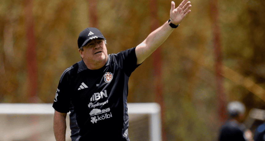 Costa Rica’s Onslaught Pleases Herrera as Squad Delivers