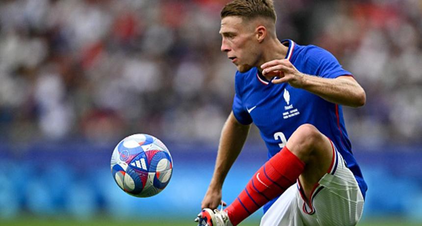 Bournemouth se renforce ! Adrien Truffert rejoint la Premier League