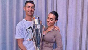 Cristiano Ronaldo partage une photo intime avec Georgina et le trophée de la Ligue des Nations