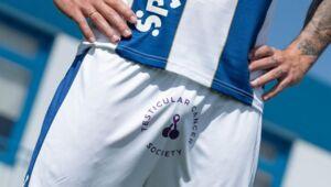 Les dieux du marketing : la Testicular Cancer Society sensibilise de manière originale les fans de football au cancer des testicules