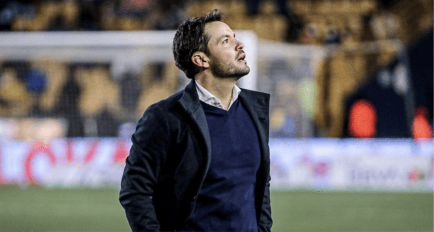 Larcamón Confirmed as Cruz Azul Head Coach