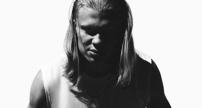 Innovation and sleek design. Erling Haaland unveils his new Nike Phantom 6 boots