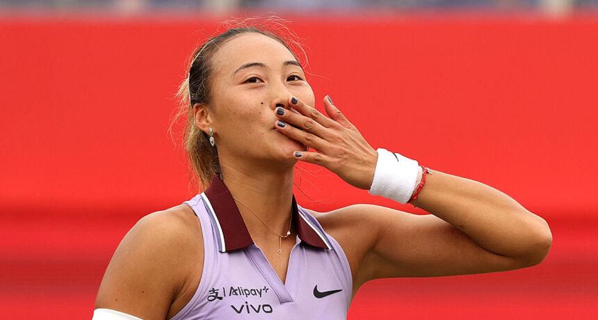 Zheng Qinwen's record and Świątek's drop: Changes in the WTA top 10