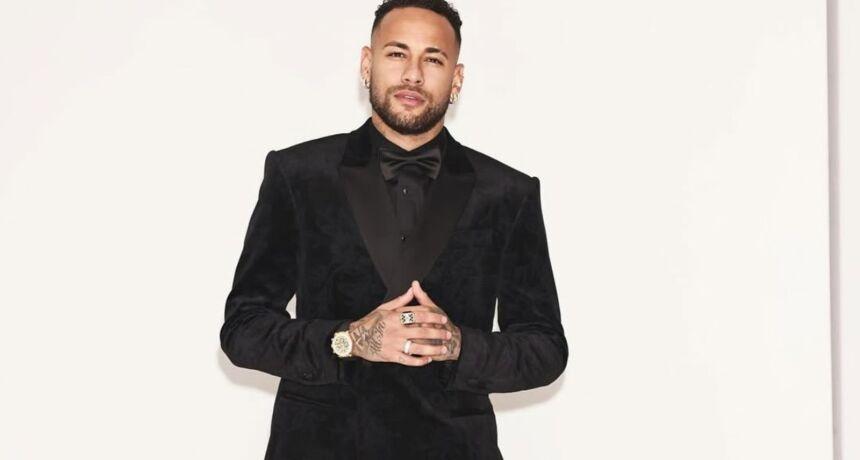 Style icon: Neymar shares personal photo in a bold neon outfit