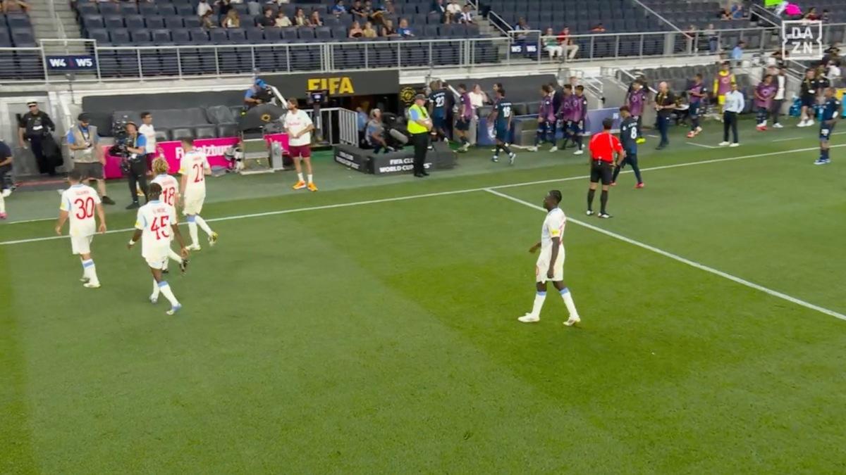 El partido entre Pachuca y Salzburgo en el Mundial de Clubes fue detenido. ¿Cuál es la razón?