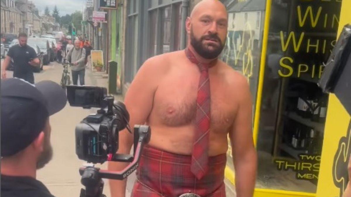 Unexpectedly. Tyson Fury strolls through the streets of Scotland in a kilt