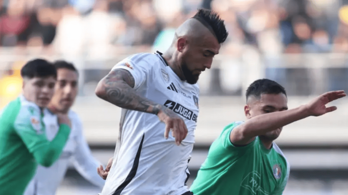 Vidal explota tras su expulsión: “Este árbitro no está para partidos de Colo Colo”
