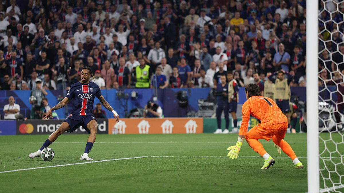 Le PSG n’a pas l’intention de laisser partir Bradley Barcola