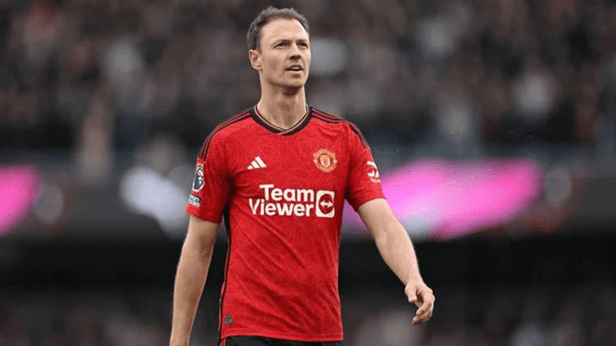 Evans will stay at Manchester United. His new role at the club revealed