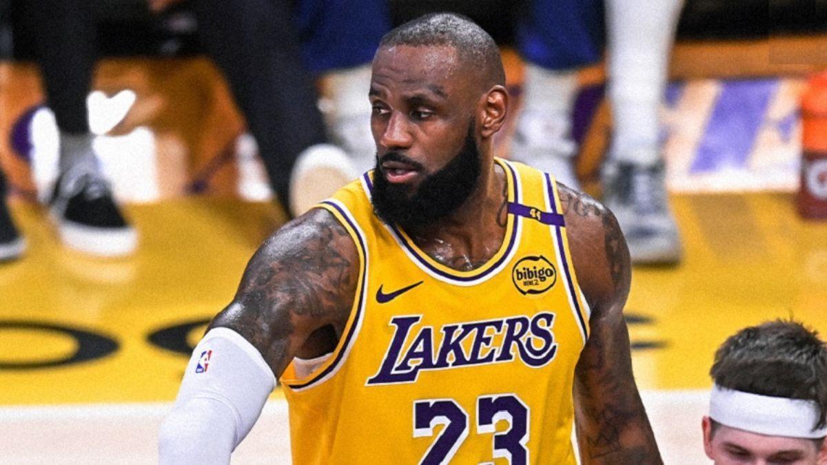 23rd season in the NBA! LeBron James stays with the Lakers