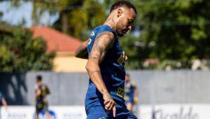 Ça tourne à plein régime : Neymar montre sa participation aux entraînements collectifs de Santos