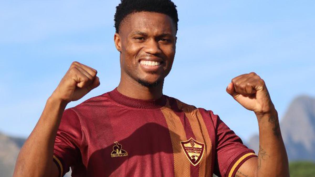 Stellenbosch signs prolific striker