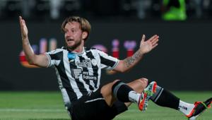 Il est temps de dire adieu ! Ivan Rakitić met un terme à sa carrière