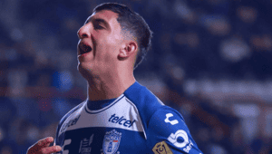 Chivas Sign Bryan 'Cotorro' González for Apertura 2025