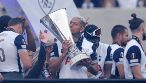 Tottenham ne se précipitera pas pour vendre Richarlison