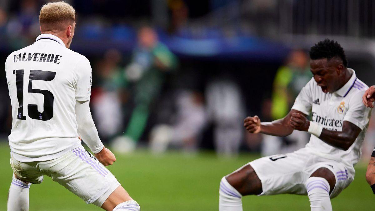 Vinicius Junior warmly reacts to Valverde being named MVP in the match against Juventus