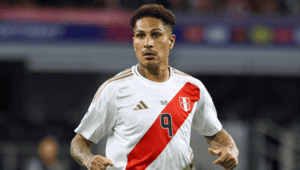 Paolo Guerrero Announces His Farewell from Peru’s National Team